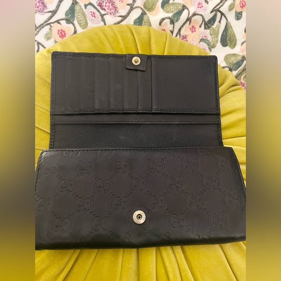 COPY - GUCCI Vintage Black Leather Wallet - Picture 3 of 8